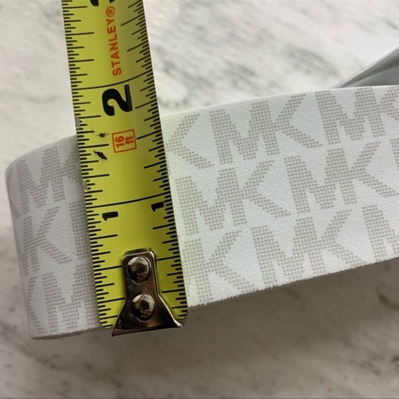 Michael Kors Bedford Platform Mk Logo Flip Flop - Picture 7 of 8